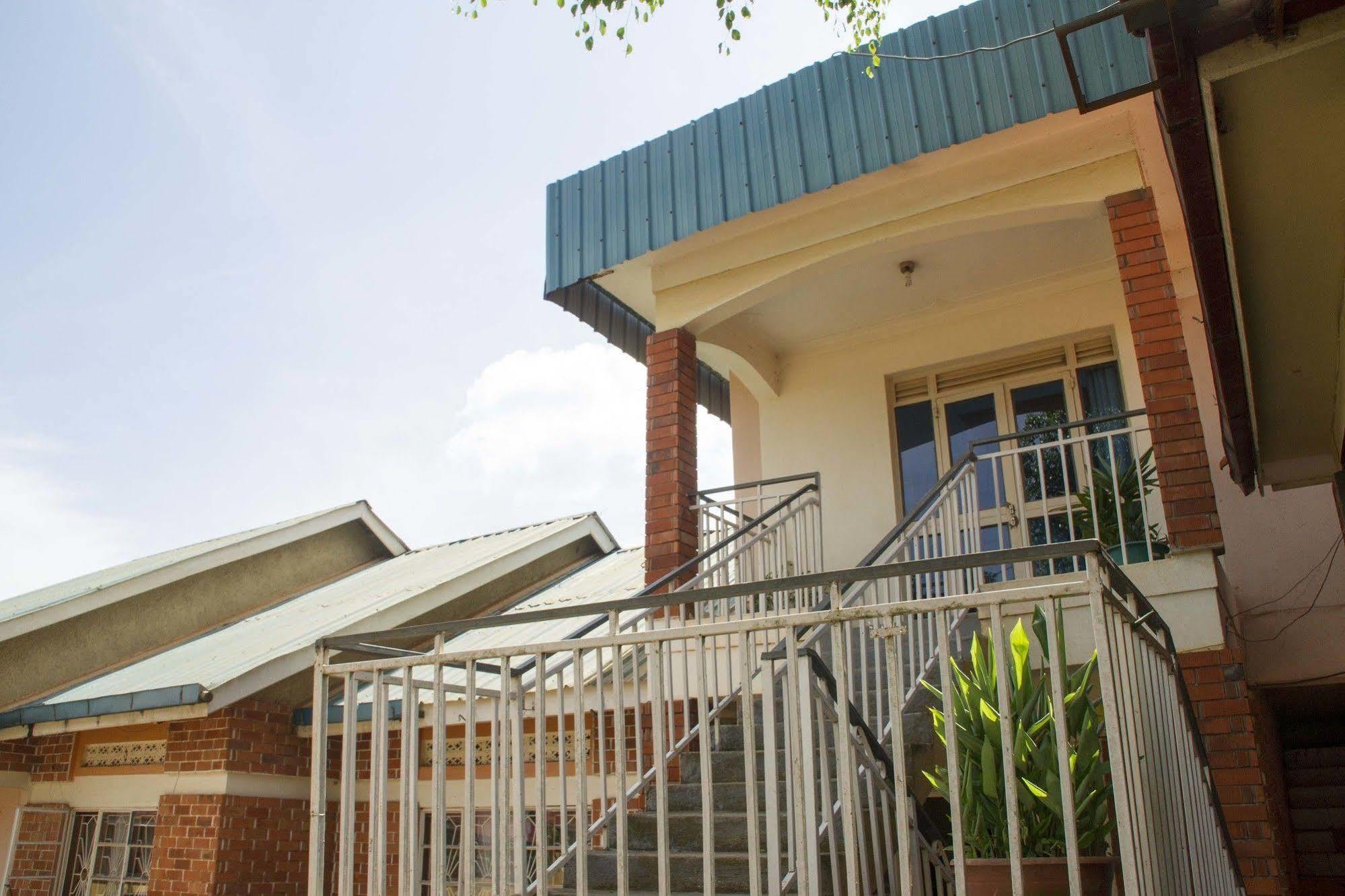 Keba Inn Lyamutundwe Exterior photo