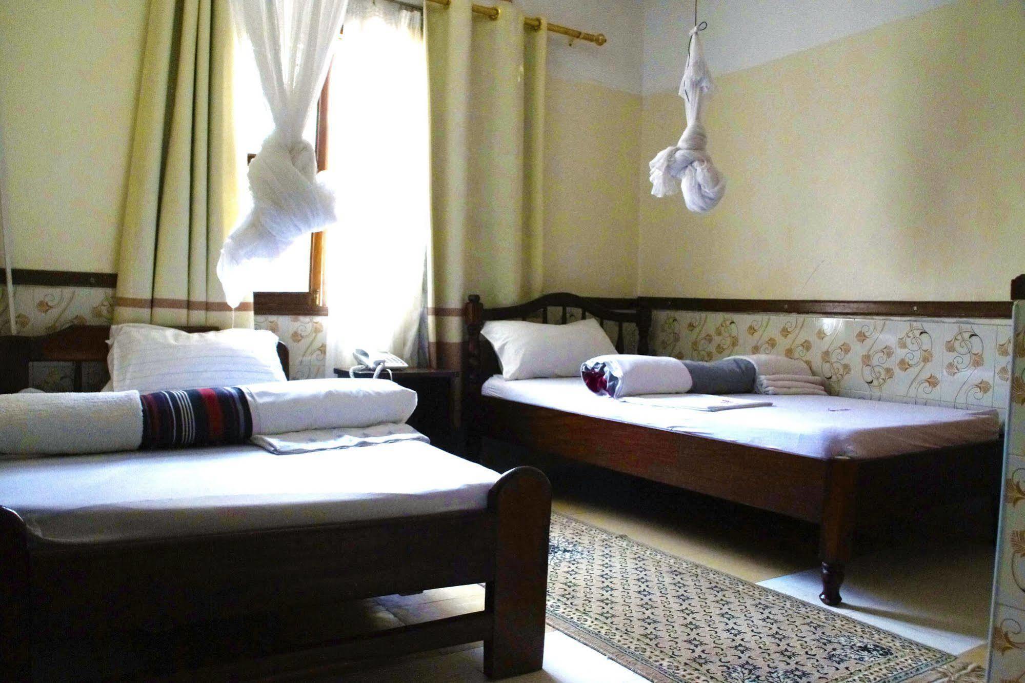 Keba Inn Lyamutundwe Exterior photo